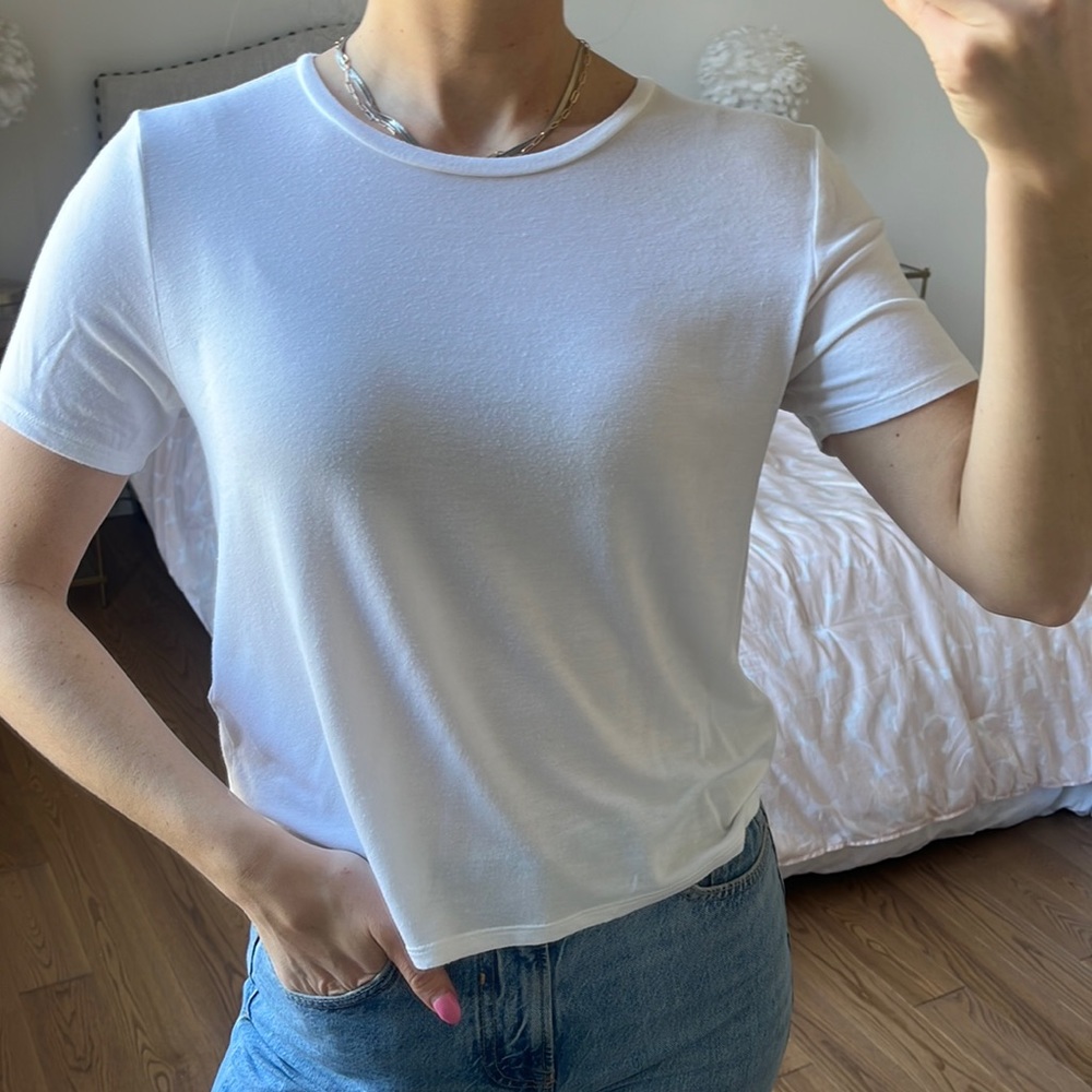 Abercrombie & Fitch size small white shirt sleeve shirt